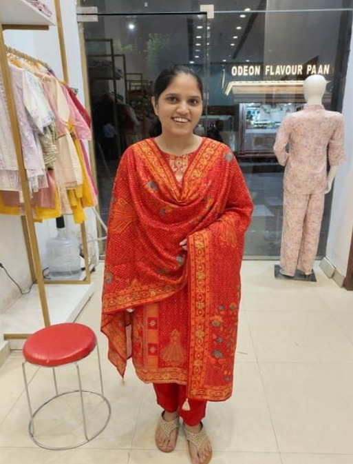 Store 4: StyleUAI try-on output on the customer